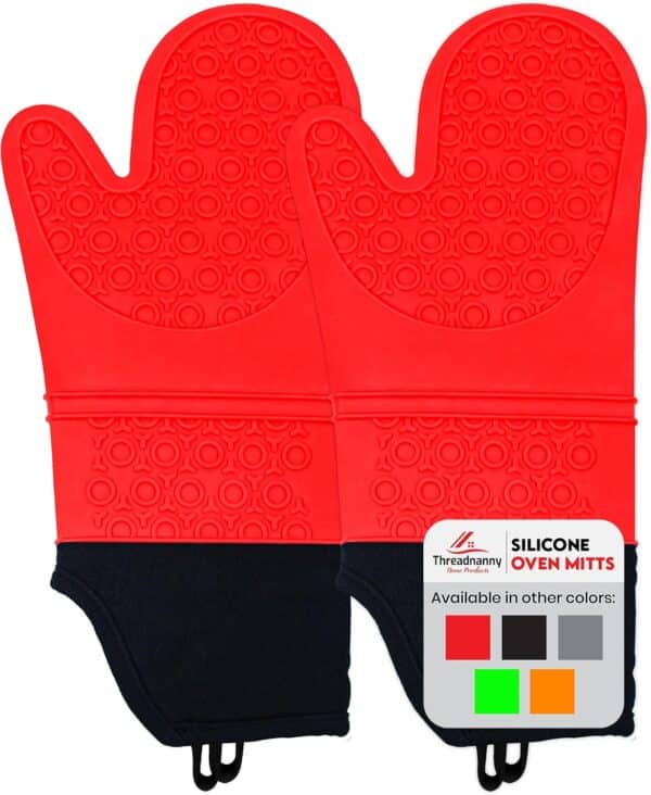 Silicon Oven Mitts by Threadnanny